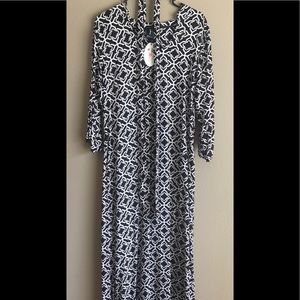 Escapada Long dress w/ bell sleeves. NWT SZ M